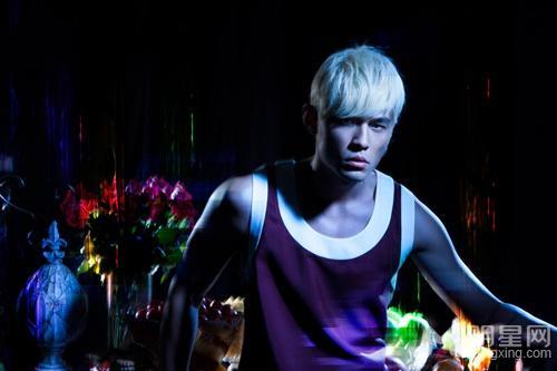 周杰伦MENSUNO台湾2013封面内页写真_图-1