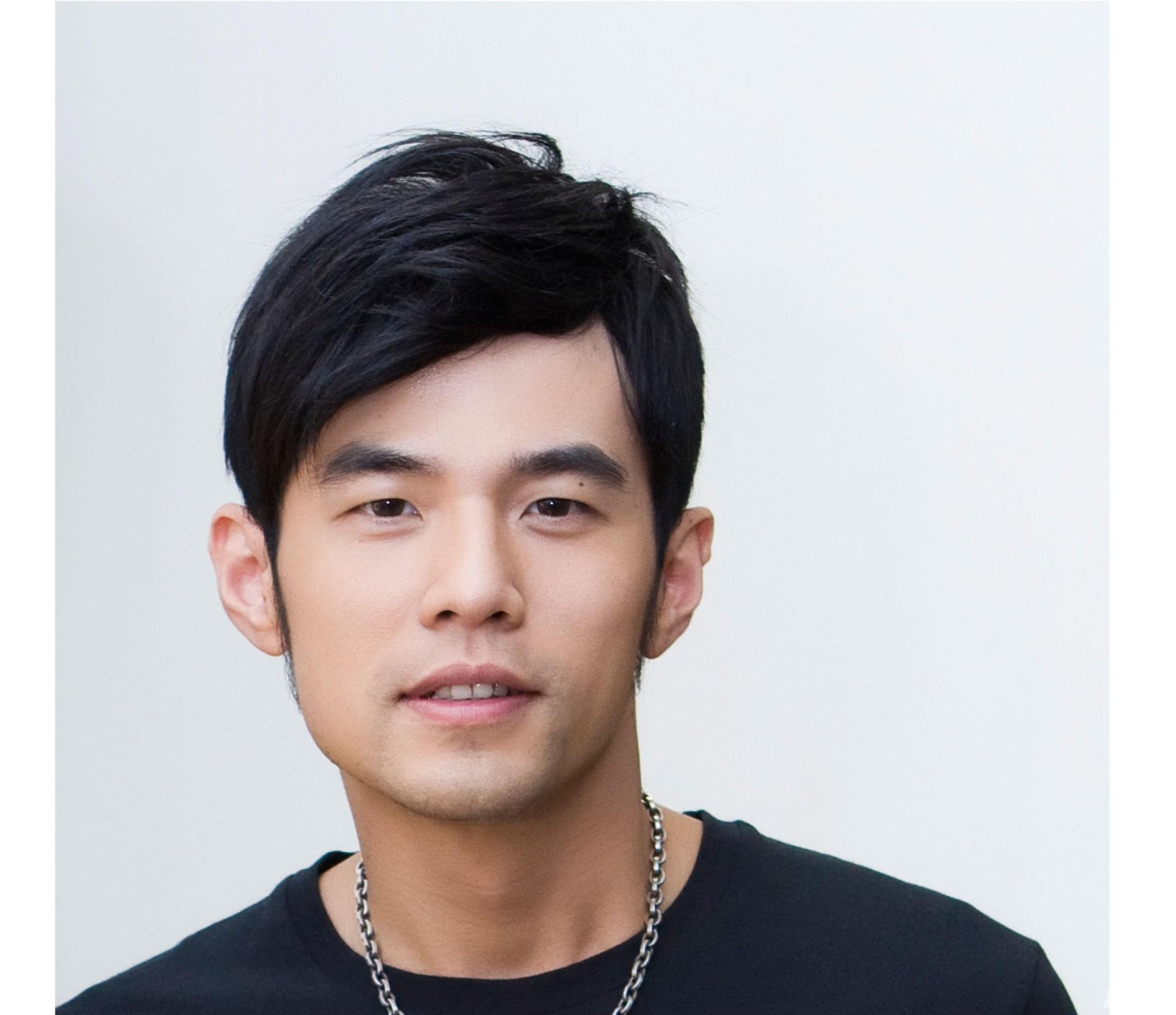 周杰伦正面微笑写真成熟男人的劲儿_图-5