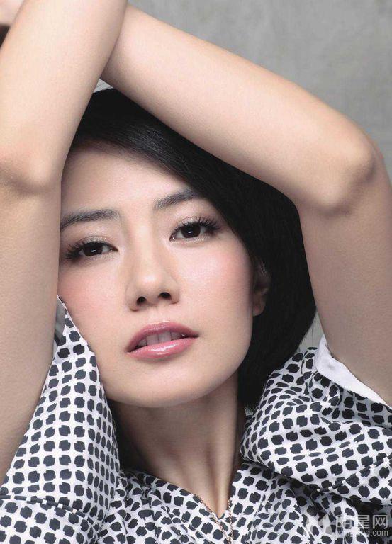 高圆圆登《BQ北京青年》周刊恬静拍摄_图-2