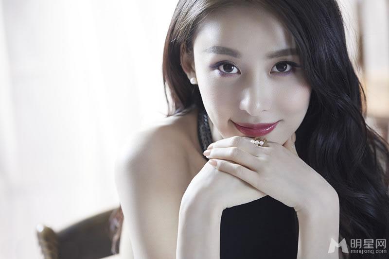 贾青最新写真大片优雅妩媚笑容杀伤力十足_图-5