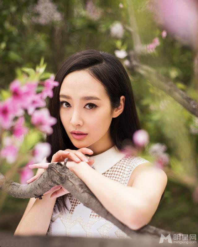 李纯大自然灵气写真清新文艺淑女范_图-2