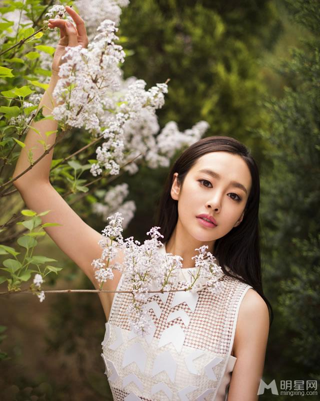 李纯大自然灵气写真清新文艺淑女范_图-3