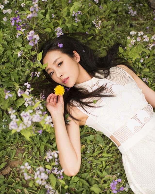 李纯大自然灵气写真清新文艺淑女范_图-4