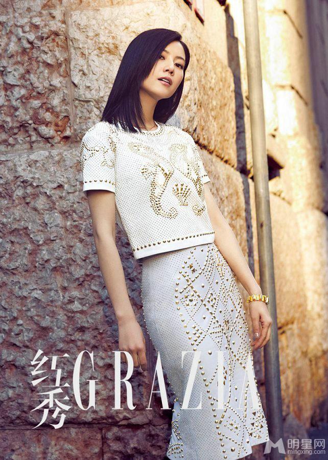 高圆圆征服米兰时尚圈《红秀GRAZIA》靓丽春装秀_图-9