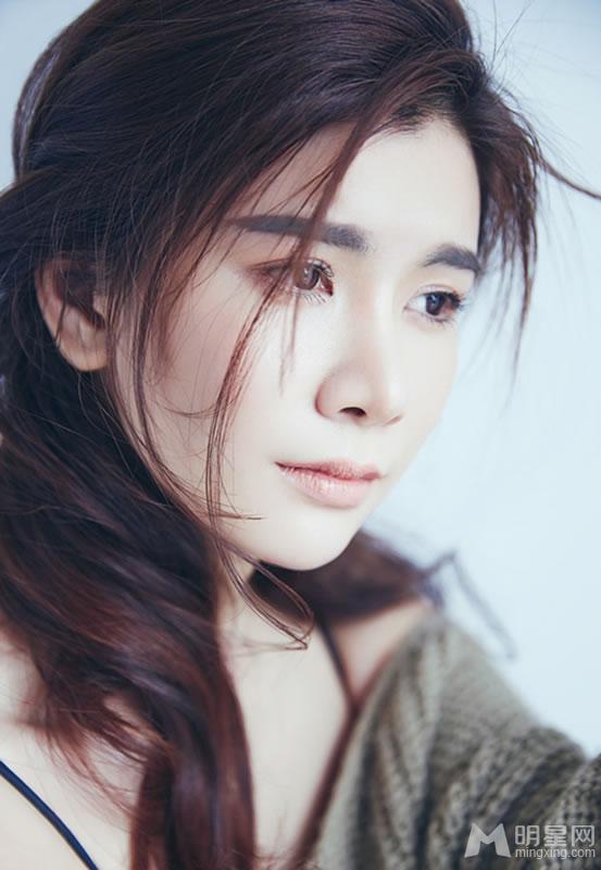 王迪最新写真曝光泪眼朦胧粉丝心动_图-4