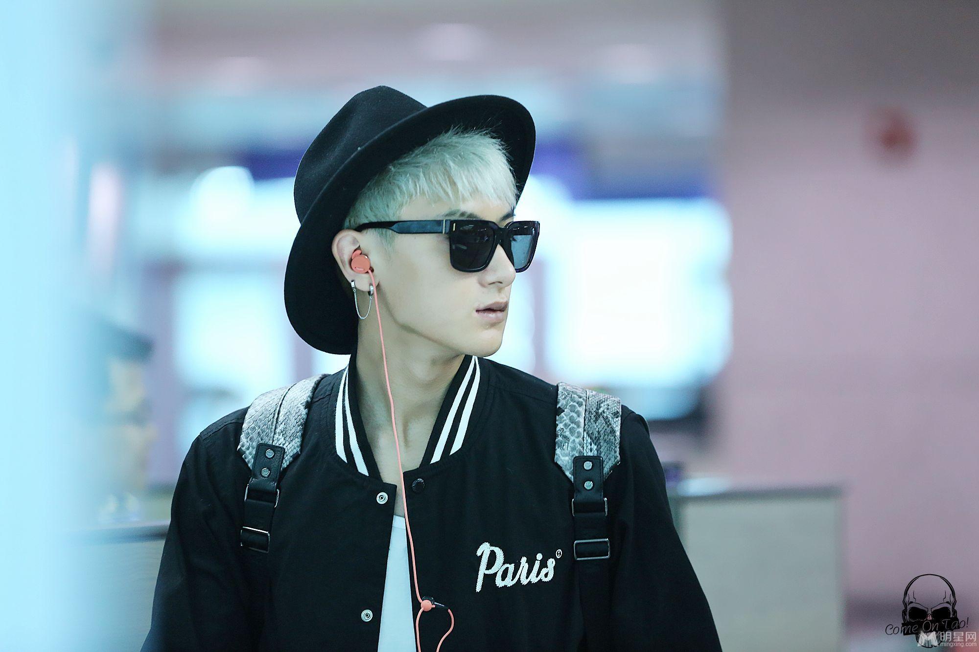 2014年6月EXO韩国飞青岛机场时尚帅气写真黄子韬图片写真_图-12