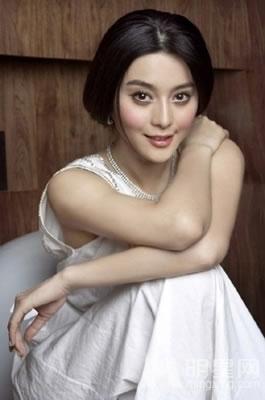 范冰冰美艳婚纱写真展温婉优雅气质_图-11