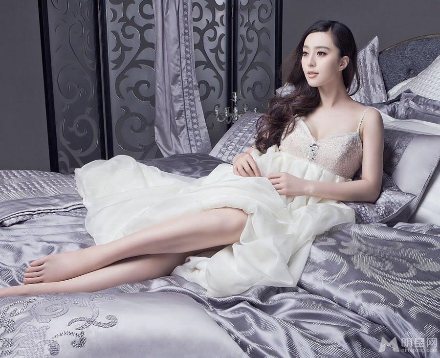 范冰冰代言床上用品展迷人身姿_图-13