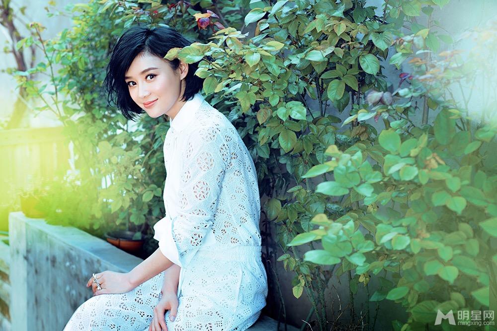 《淘宝天下》封面人物袁姗姗时间的礼物_图-8