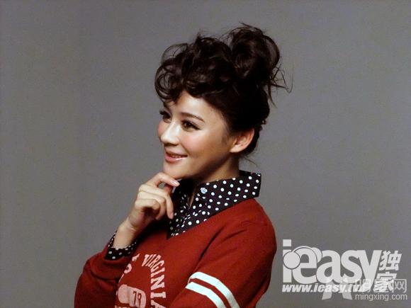 “袁”气满满过周末袁姗姗《Easy独家》拍摄花絮美图_图-3