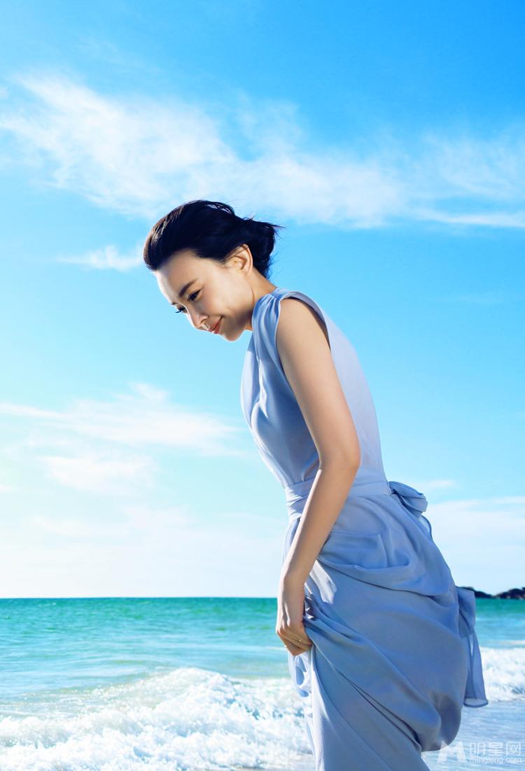 刘威葳海边清新唯美写真优雅演绎夏日风情_图-5