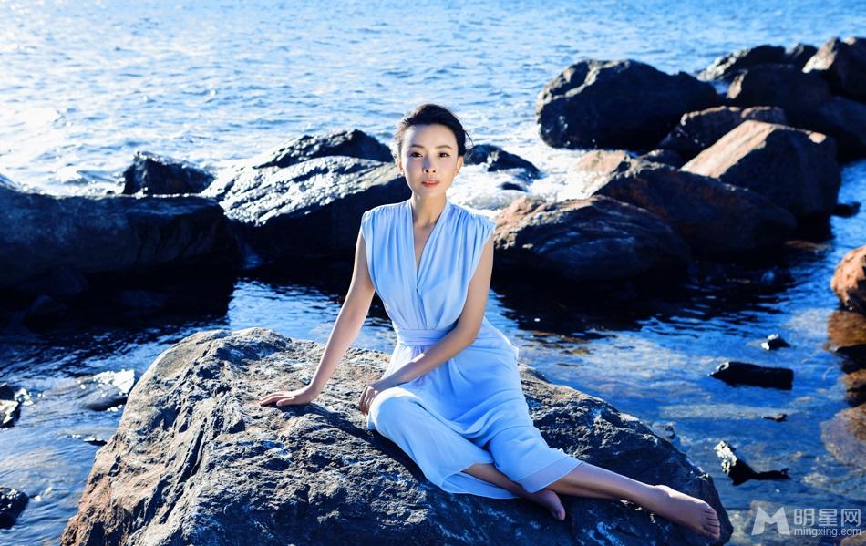 刘威葳海边清新唯美写真优雅演绎夏日风情_图-6