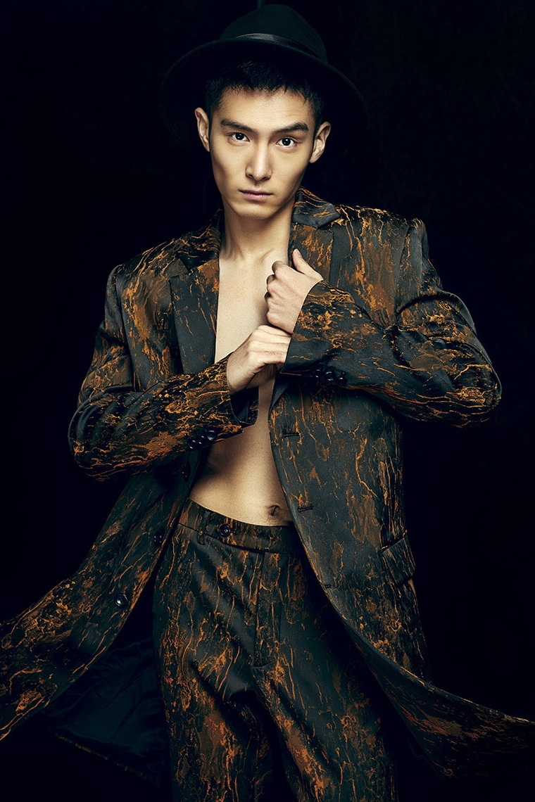 盛一伦型男写真五官精致立体_图-5