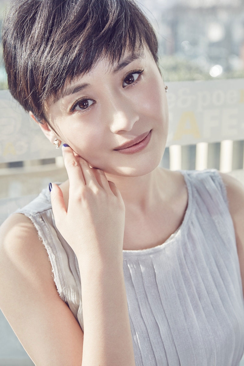 傅淼初春写真温暖恬静_图-1
