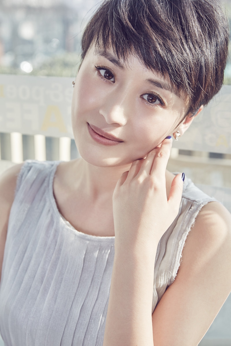 傅淼初春写真温暖恬静_图-10