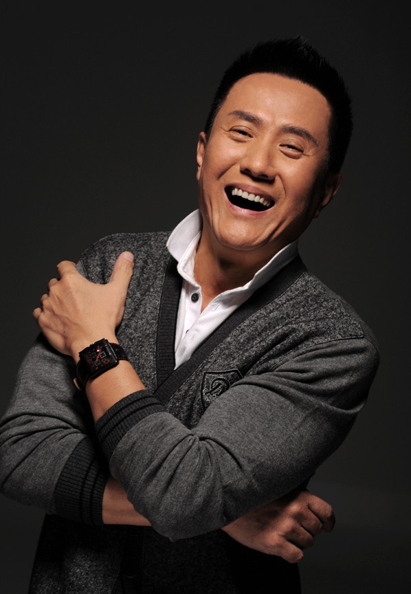 张志坚写真儒雅魅力男人味十足_图-5