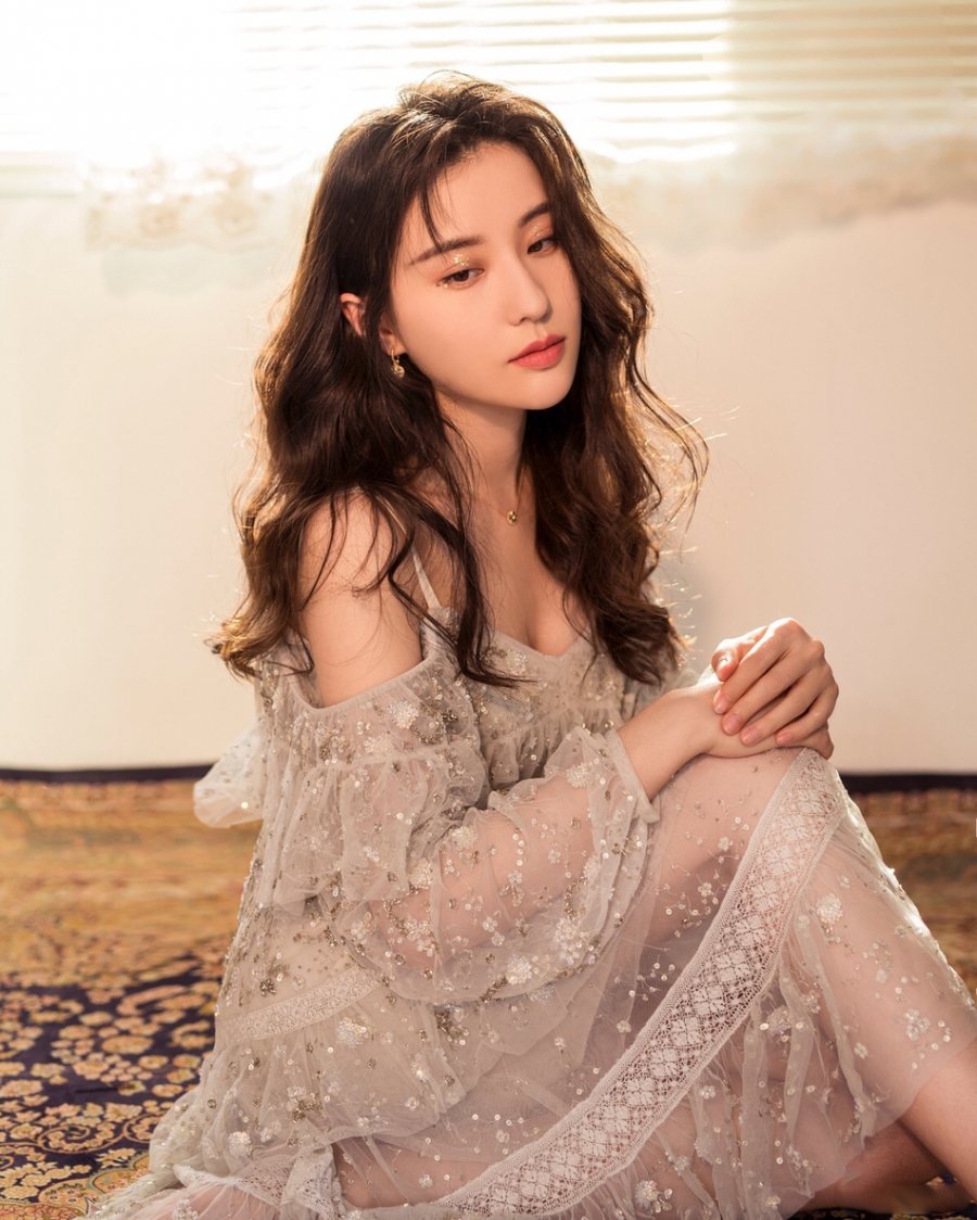 鲍天琦最新写真曝光曲线美艳尽显极致诱惑仙力_图-3