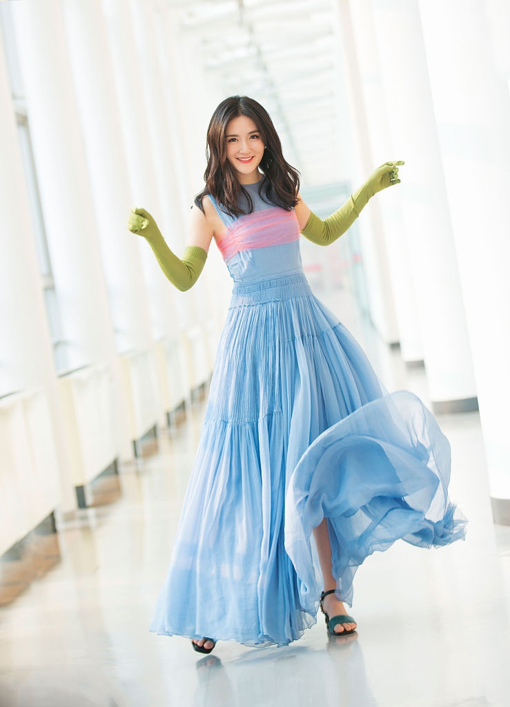 谢娜花絮写真曝光灵动而飘逸似“精灵”_图-1