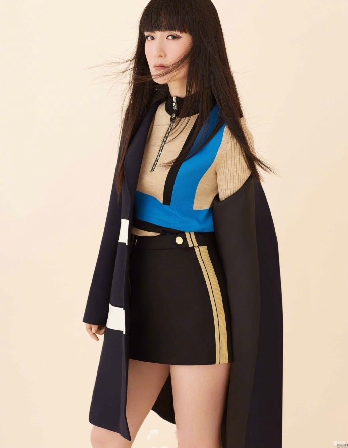 谢娜化身高冷时髦girl眼神笃定女神范十足_图-1