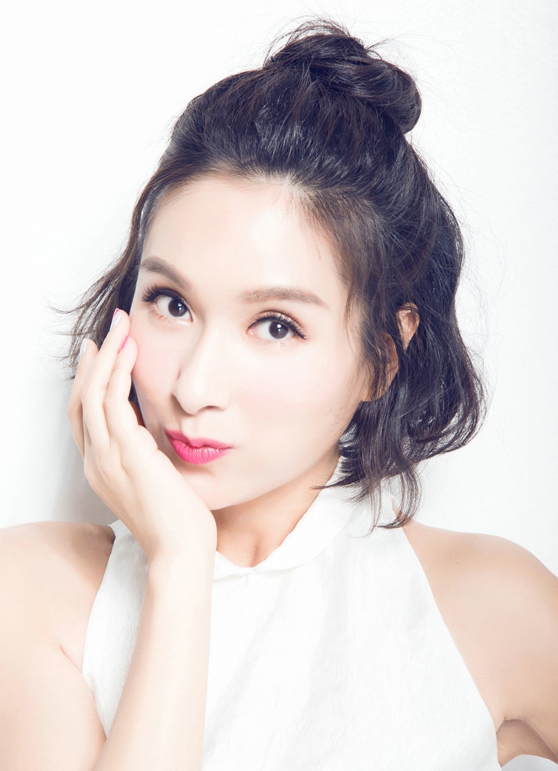 杨恭如初秋休闲大片甜美微笑俏皮可爱_图-2