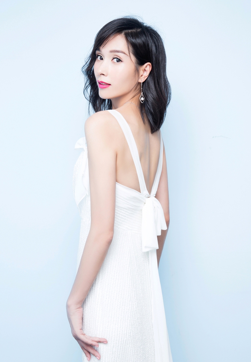 杨恭如气质写真大片曝光宛若仙子翩若惊鸿_图-5