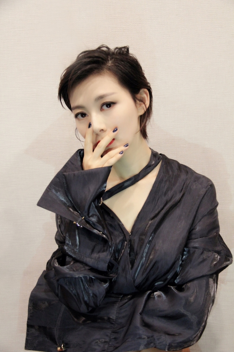 歌手常思思新歌《Born》正式发布新曲风诠释恋爱中的迷茫_图-8