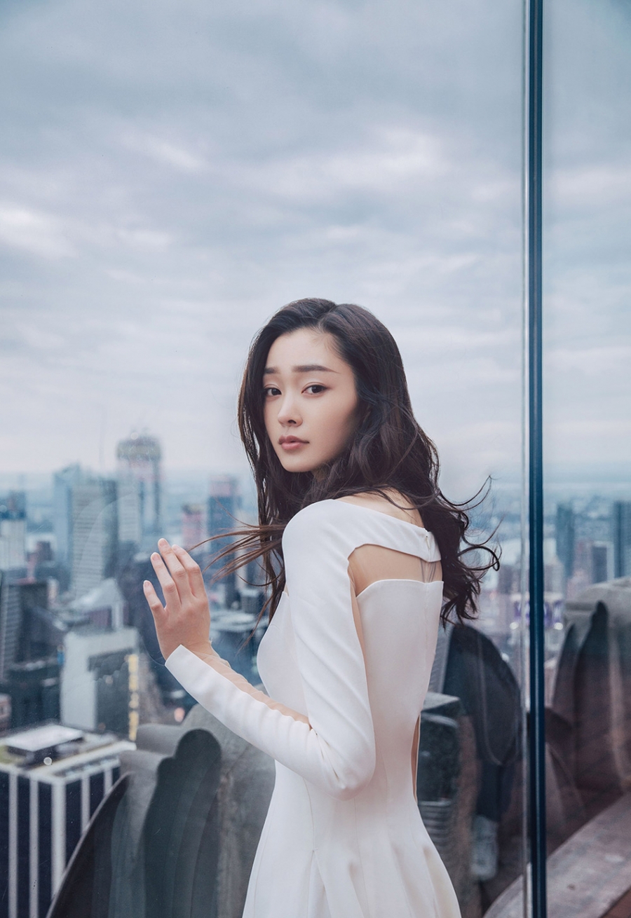 宋轶纽约大片曝光自如随性的状态尽显独特魅力_图-3
