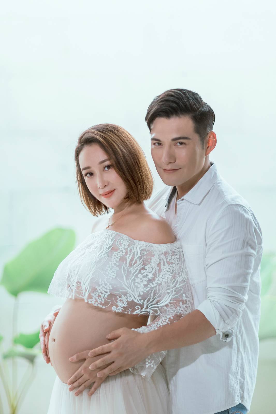 杜若溪孕照曝光严屹宽亲吻孕肚甜蜜又幸福_图-3
