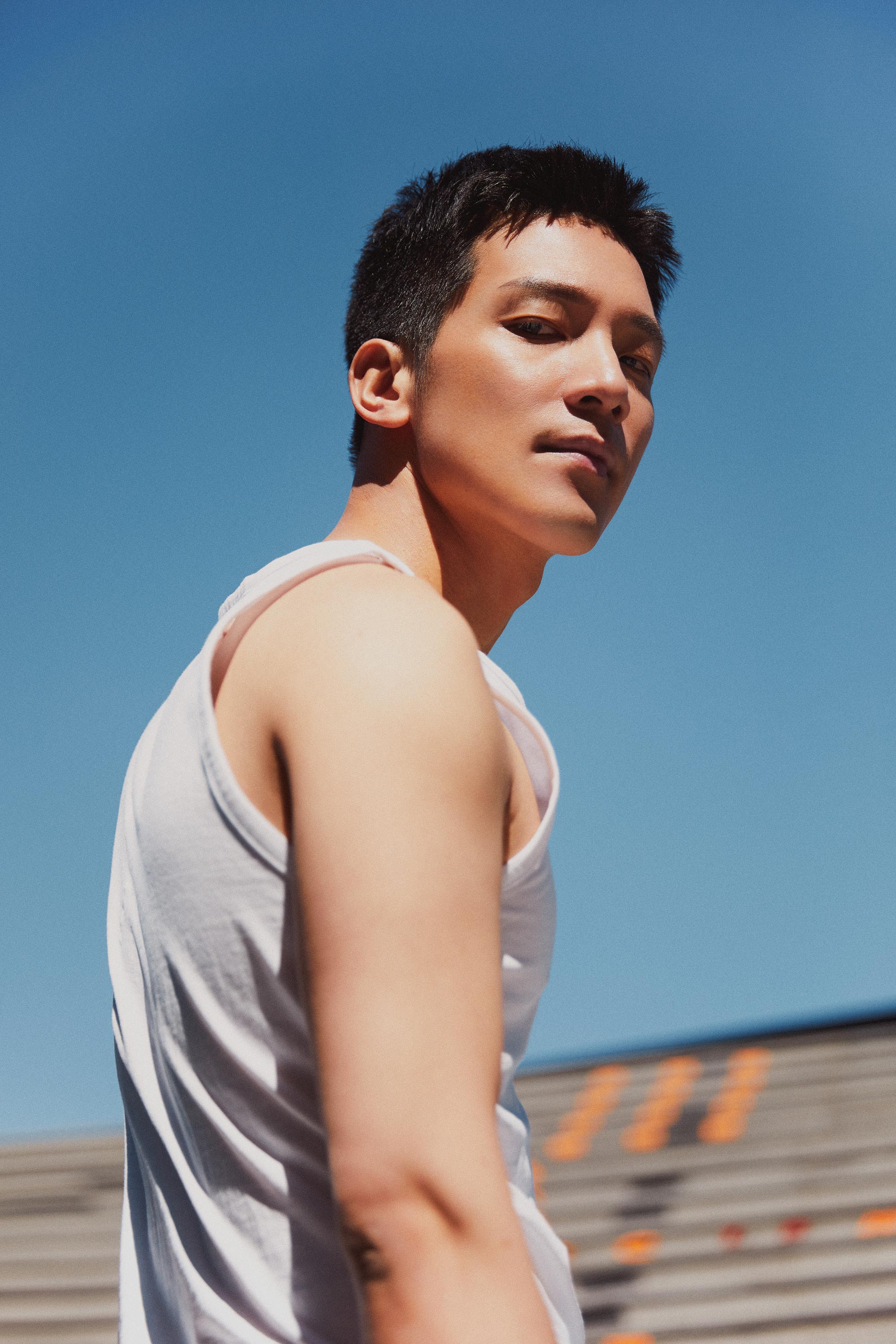 辰夫夏日大片曝光超man肌肉尽显型男本色_图-8