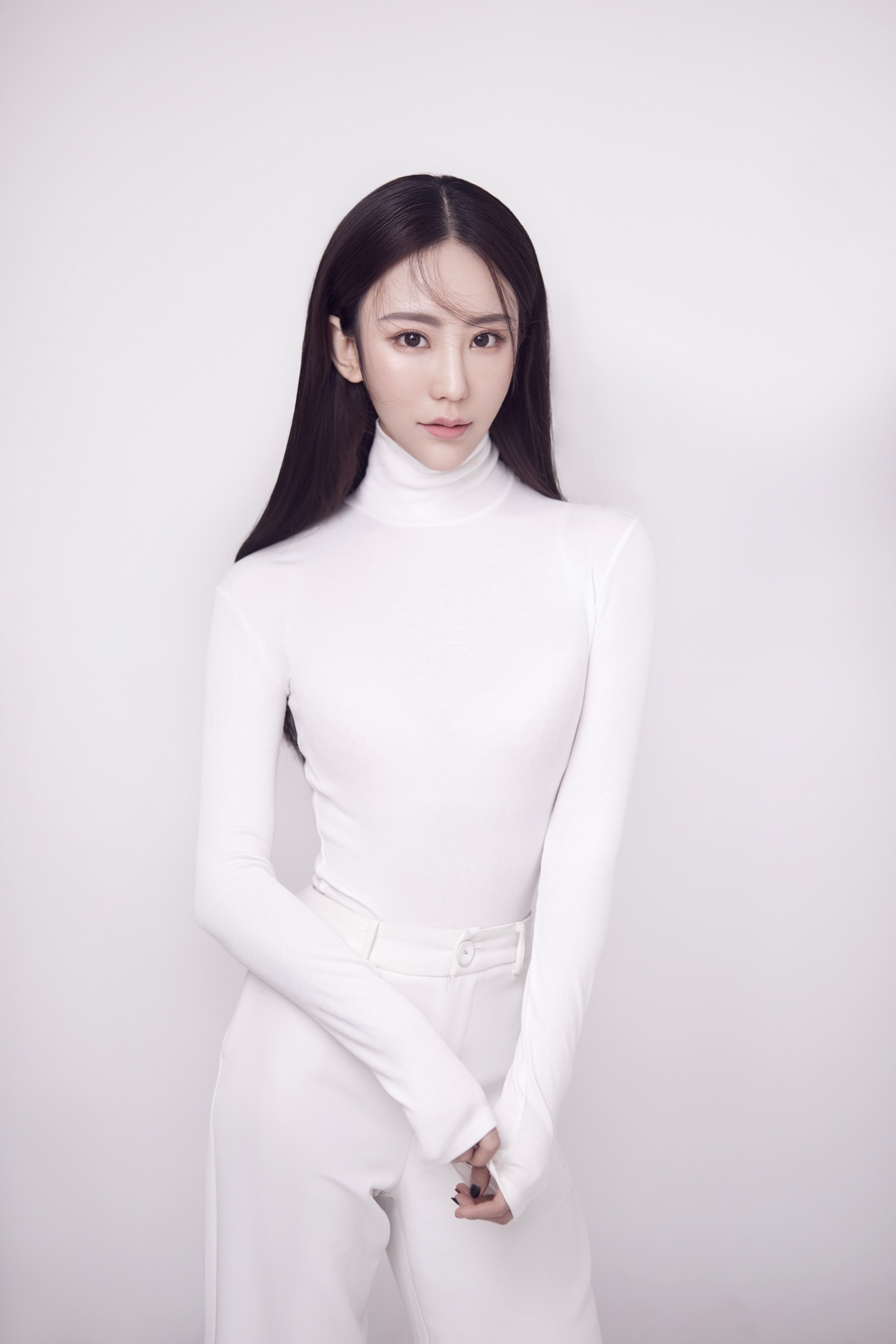 演员唐梓媛最新写真集系列_图-4