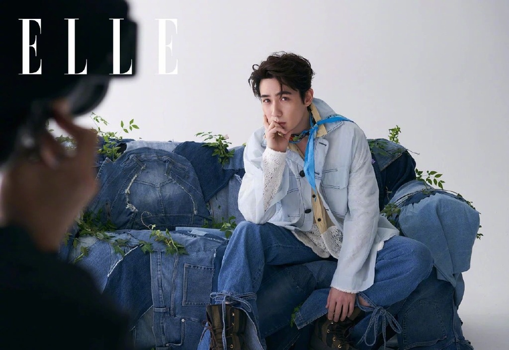朱一龙《ELLE》写真拍摄花絮眉眼温柔令人沉醉_图-2