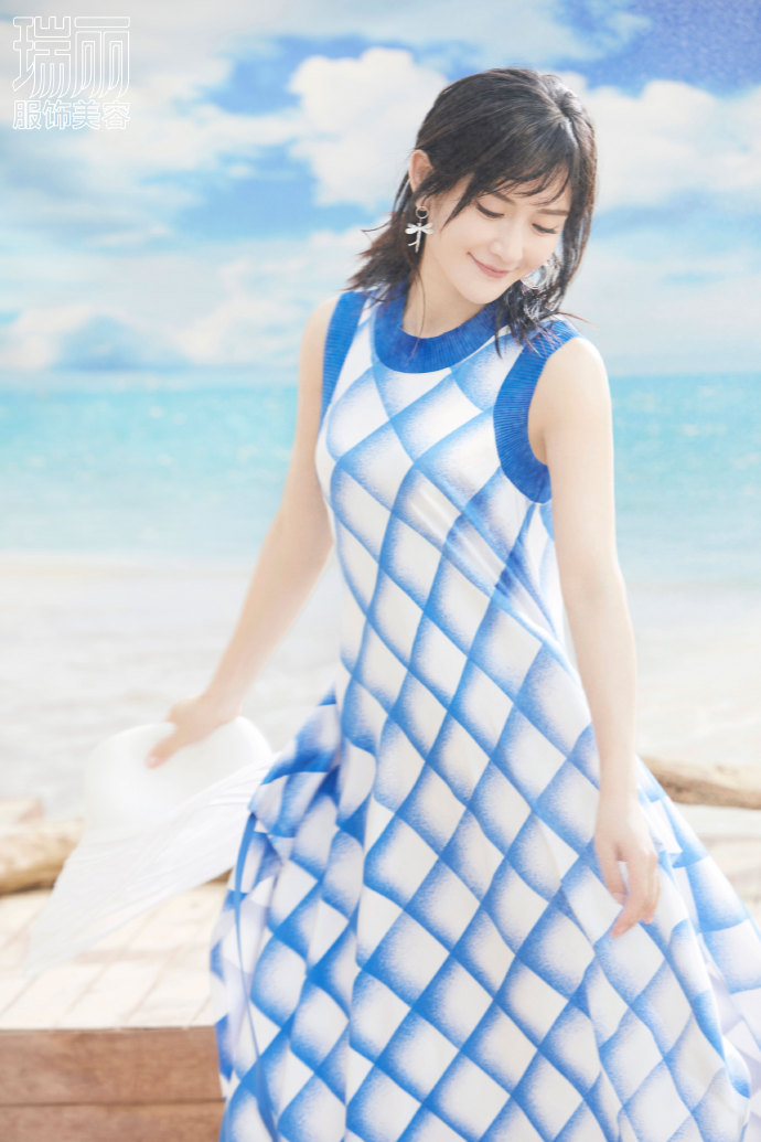 谢娜最新杂志大片笑容灿烂感染力强_图-5