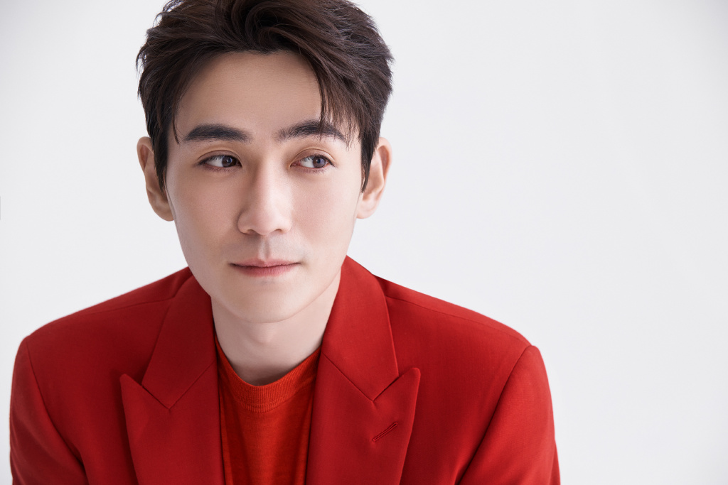 朱一龙生日写真笑容温暖迷人_图-5