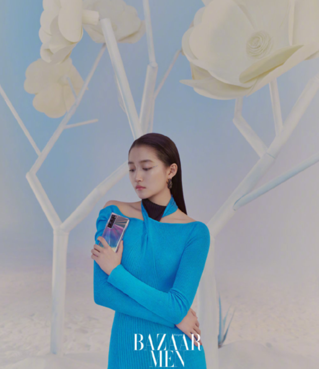 关晓彤《芭莎男士》封面金色造型酷飒有型_图-7