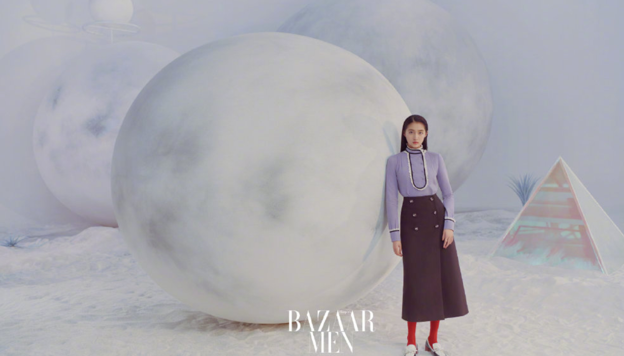 关晓彤《芭莎男士》封面金色造型酷飒有型_图-5