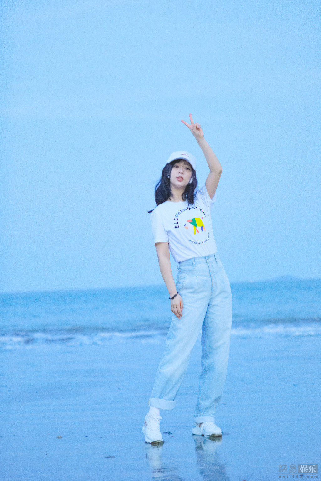 杨紫海边写真清新自然_图-4
