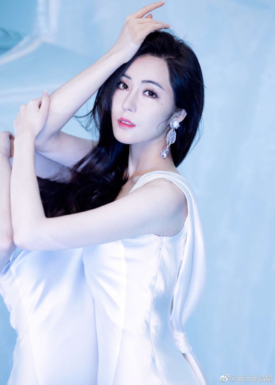 汤晶媚生日写真百变造型展现优雅气质_图-7