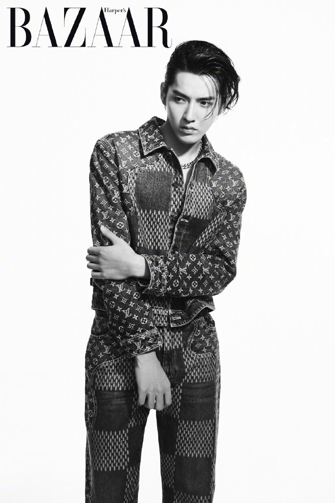 吴亦凡湿发造型写真展现复古雅痞魅力_图-3