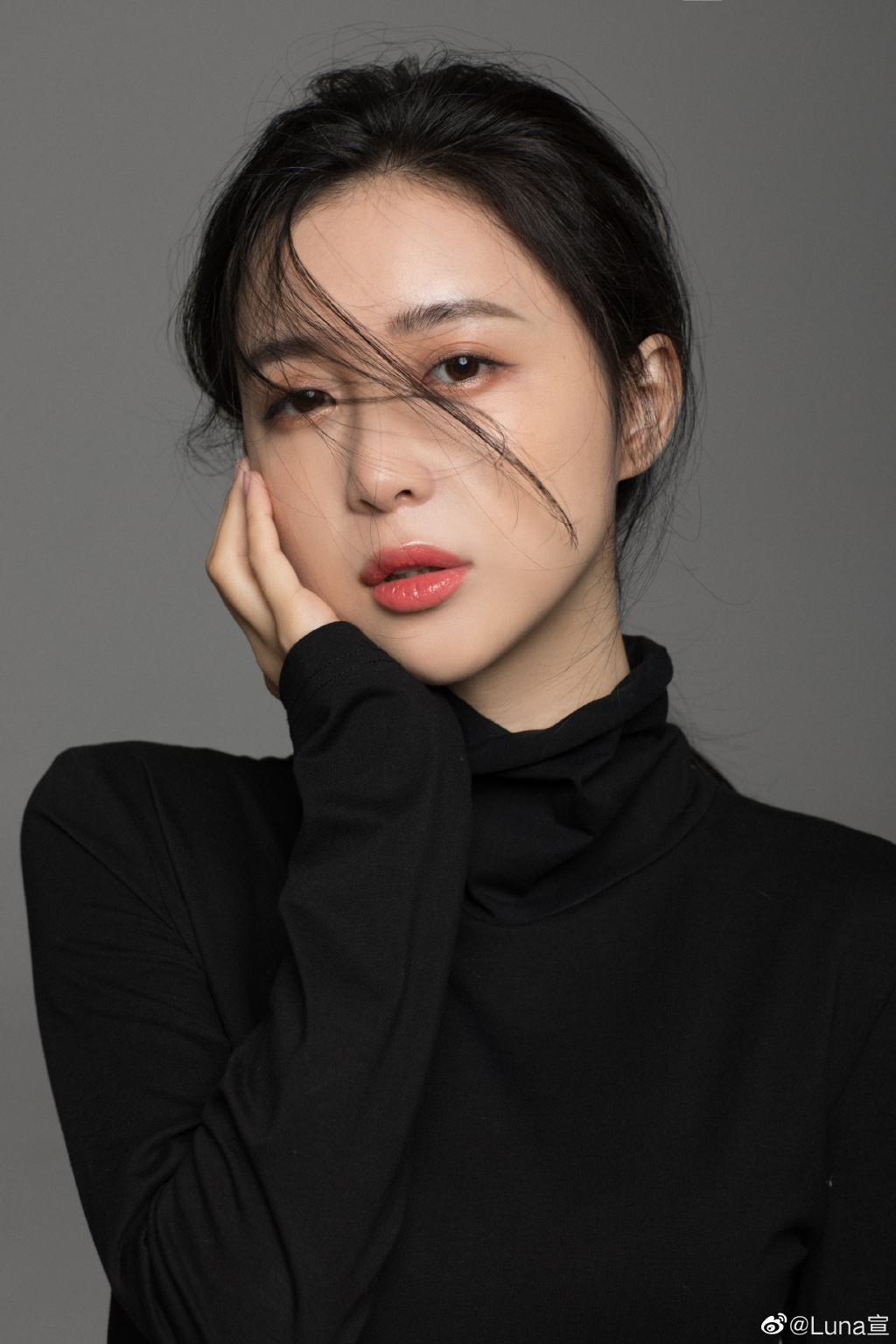 潘玮柏官宣结婚妻子Luna宣云写真曝光_图-2