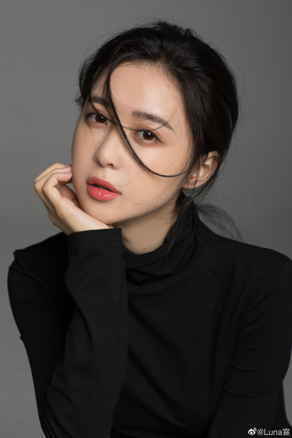 潘玮柏官宣结婚妻子Luna宣云写真曝光_图-1