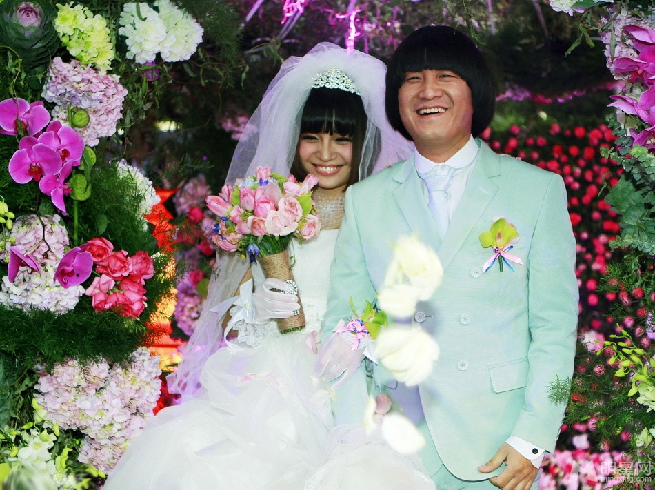 蘑菇兄弟王嘉诚昨日大婚婚礼现场照曝光_图-5