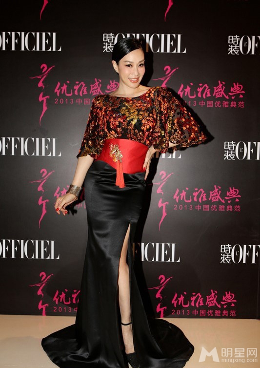 钟丽缇性感裸背秀风骚牵手李治廷大肆调戏_图-7