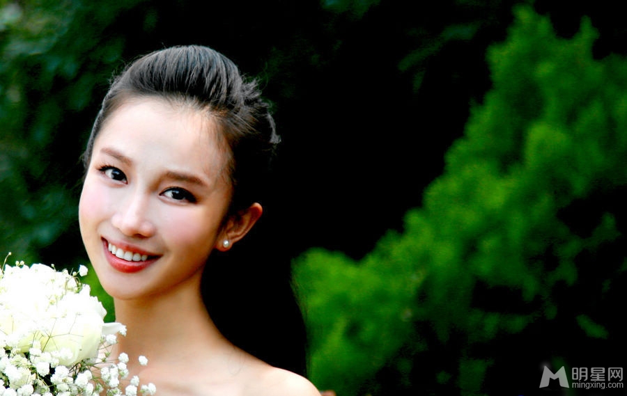 潘时七唯美写真尽显清新文艺气质_图-11