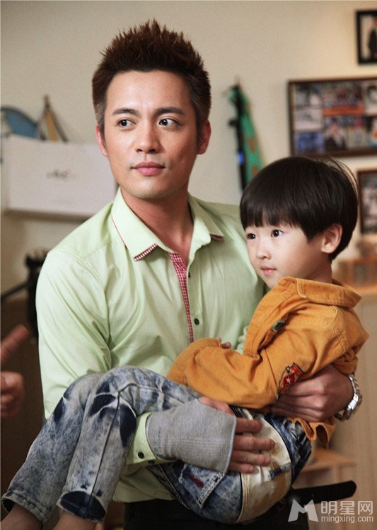 江铠同范逸臣偶像剧爱闪亮结婚剧照_图-7