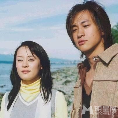 杨幂暗恋谢霆锋揭秘那些当红明星的暗恋对象_图-8