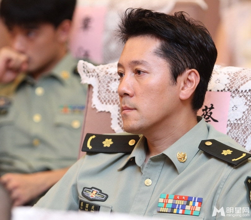 杨幂暗恋谢霆锋揭秘那些当红明星的暗恋对象_图-20