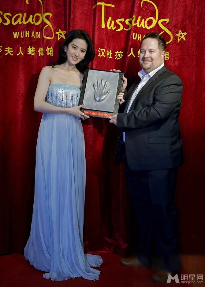 刘亦菲蜡像造型杜莎夫人蜡像馆揭幕真假难辨_图-6