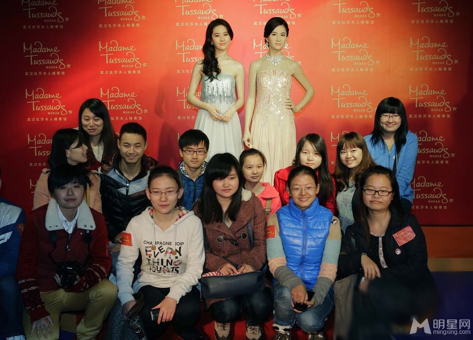 刘亦菲蜡像造型杜莎夫人蜡像馆揭幕真假难辨_图-2