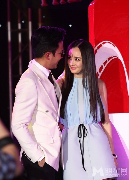 杨幂刘恺威今日大婚两人25个甜蜜瞬间回顾_图-21