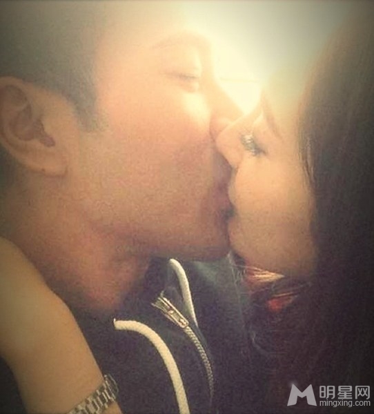 杨幂刘恺威今日大婚两人25个甜蜜瞬间回顾_图-24